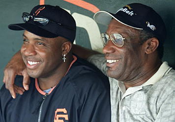 SI Photo Blog — Giants coach Bobby Bonds puts an arm around his